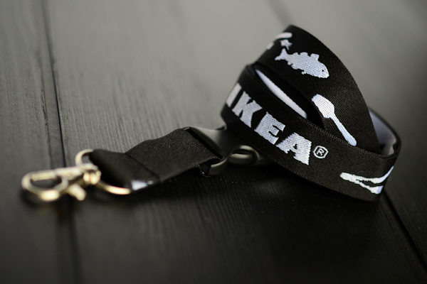 woven-lanyard-logo-embroidery-04